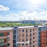 Luxury Sportcity Suite Amazing Views With Parking